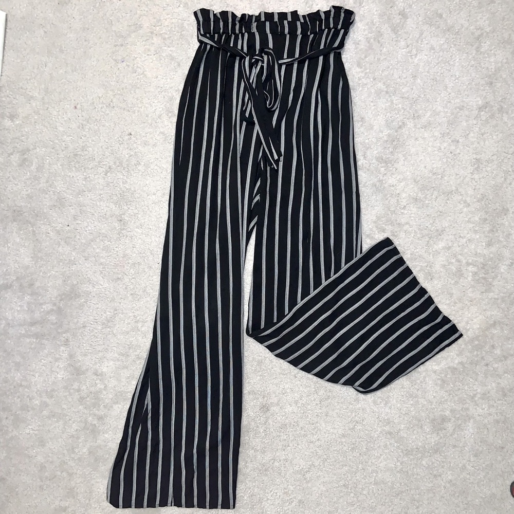 Forever 21 high-waisted striped pants size small